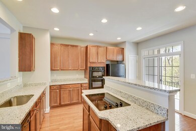 772 Raven Ave, Gaithersburg, MD 20877 - photo 3