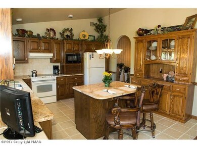 3735 Friedens Rd, Slatington, PA 18080 - photo 7