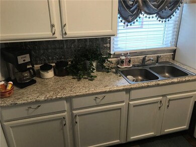 329 N 18th Ave, Beech Grove, IN 46107 - photo 5