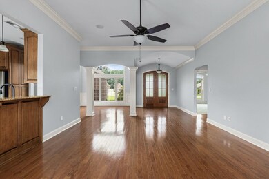 113 Briarwood Dr, Killen, AL 35645 - photo 5