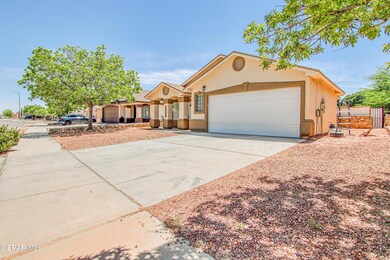 14328 Desert Sage Dr, Horizon City, TX 79928 - photo 4