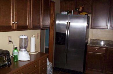 12 Magnolia Rd, Holbrook, MA 02343 - photo 4