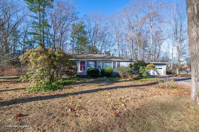 12 Beech St, Woodstock, CT 06281 - photo 2