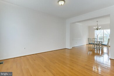 14305 Fallsmere Cir, Gainesville, VA 20155 - photo 5