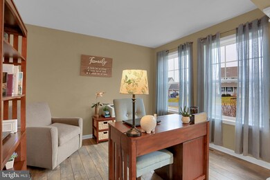 655 Franklin Square Dr, Chambersburg, PA 17201 - photo 7