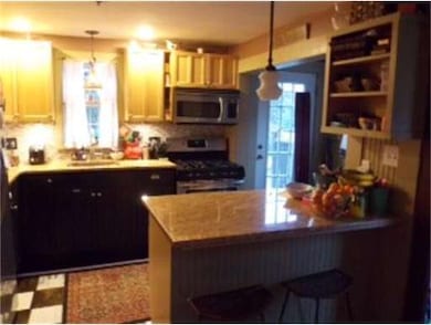 111 Adams St, South Dartmouth, MA 02748 - photo 7