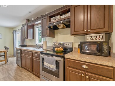 26111 SW Regia Dr, Sheridan, OR 97378 - photo 7