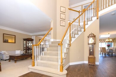 8 Dover Cir, Franklin, MA 02038 - photo 2