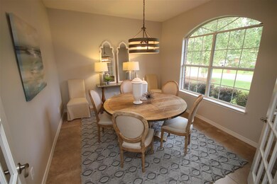 the foyer. Lots of natural light!