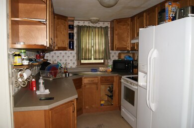 10 Circle Dr, Center Barnstead, NH 03225 - photo 7