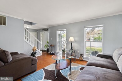 18846 Beaten Path Ct, Triangle, VA 22172 - photo 7