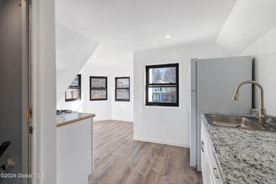 84 N Allen St unit 3, Albany, NY 12203 - photo 2