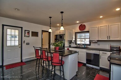 115 N Ridge St, Taylor, PA 18517 - photo 4