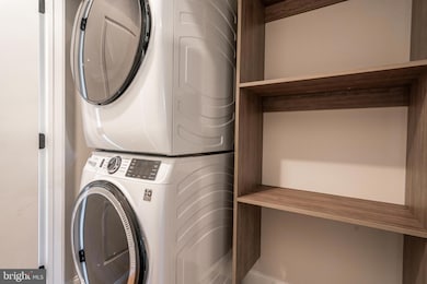 4090 Leslie Ln unit A43, Philadelphia, PA 19131 - photo 7