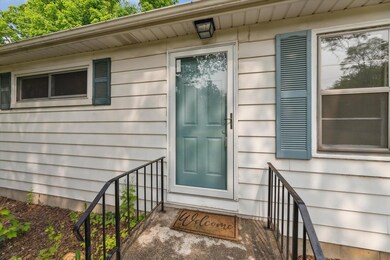 05-7660-N-41st-St-Augusta-MI-49012-Windo