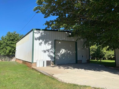 282 E 100 N, Parowan, UT 84761 - photo 3