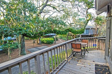 DSC_0061_porch 1_fxed