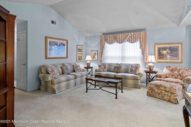 526 Petunia Ln N, Whiting, NJ 08759 - photo 4