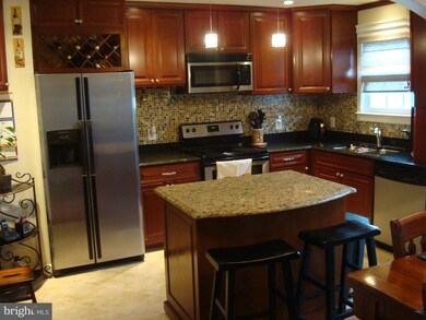 1712 Amberfield Ct, Crofton, MD 21114 - photo 6