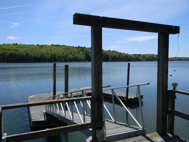 COMMON DOCK