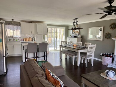 Dining/Kitchen Combo