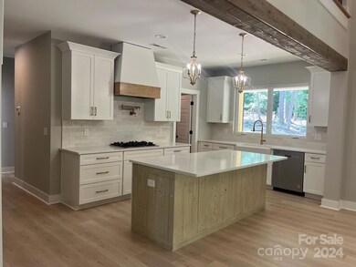 474 Edmunds Ln, Clover, SC 29710 - photo 2