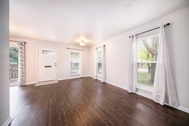 2918 Whittier Ct, Ann Arbor, MI 48104 - photo 6