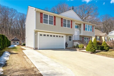 284 8th Ave, Woonsocket, RI 02895 - photo 2