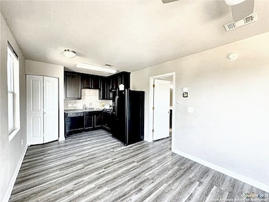 315 Rachel St unit GARAGE APT, San Marcos, TX 78666 - photo 2