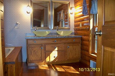 410 N Wabash Ave, La Fontaine, IN 46940 - photo 2