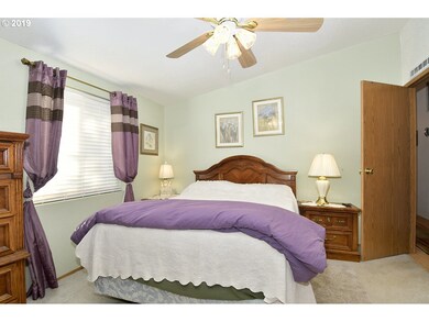 Bedroom, Primary