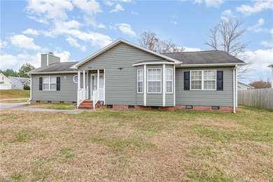 2296 Zornbrook Dr, Greensboro, NC 27406 - photo 2