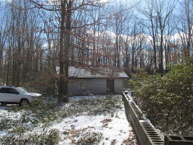 362 Martin Rd, Markleysburg, PA 15459 - photo 7