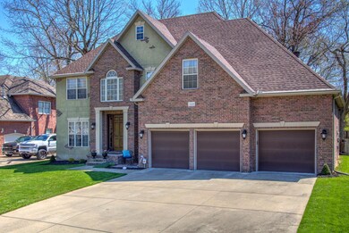 3410 N 10th St.-121