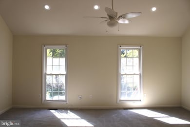 17651 Washington St, Dumfries, VA 22026 - photo 5