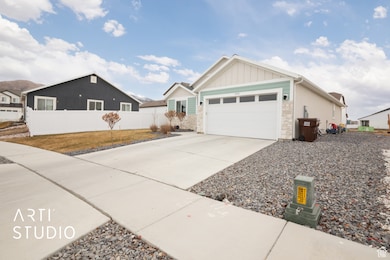 1606 E Bountiful Ln, Eagle Mountain, UT 84005 - photo 3