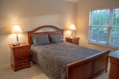 Listing (2 of 11)