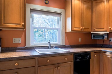 14-Kitchen (4 of 5)