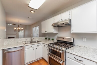 8803 Woodcamp Dr, Houston, TX 77088 - photo 6