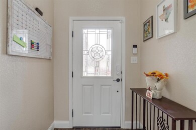 917 E 5th St, Springtown, TX 76082 - photo 4