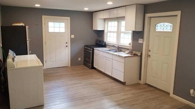 84 Betz Rd, Columbus, OH 43207 - photo 4