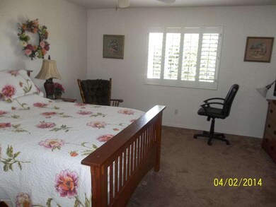 4202 E Broadway 136 004