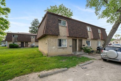1524 Gennesse AVe 00010