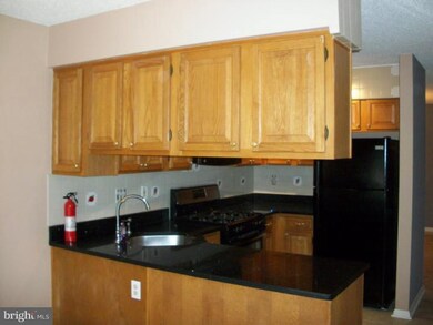 69 Sapphire Ln, Franklin Park, NJ 08823 - photo 6