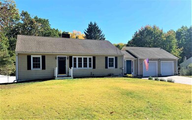 139 Exeter Rd, Newmarket, NH 03857 - photo 2