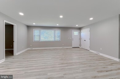 12875 Marie Dr, Newburg, MD 20664 - photo 5