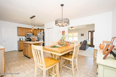 326 Highland Springs Dr, Mount Washington, KY 40047 - photo 7