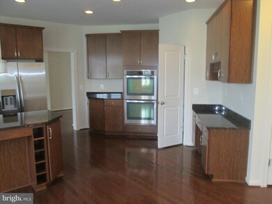13772 Night Sky Dr, Silver Spring, MD 20906 - photo 4