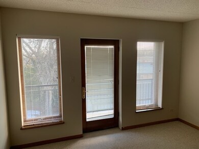 6415 Elm St unit 3B, Morton Grove, IL 60053 - photo 5
