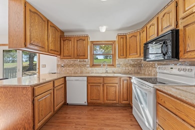 E7173 Eagle Ridge Ct, Reedsburg, WI 53959 - photo 5